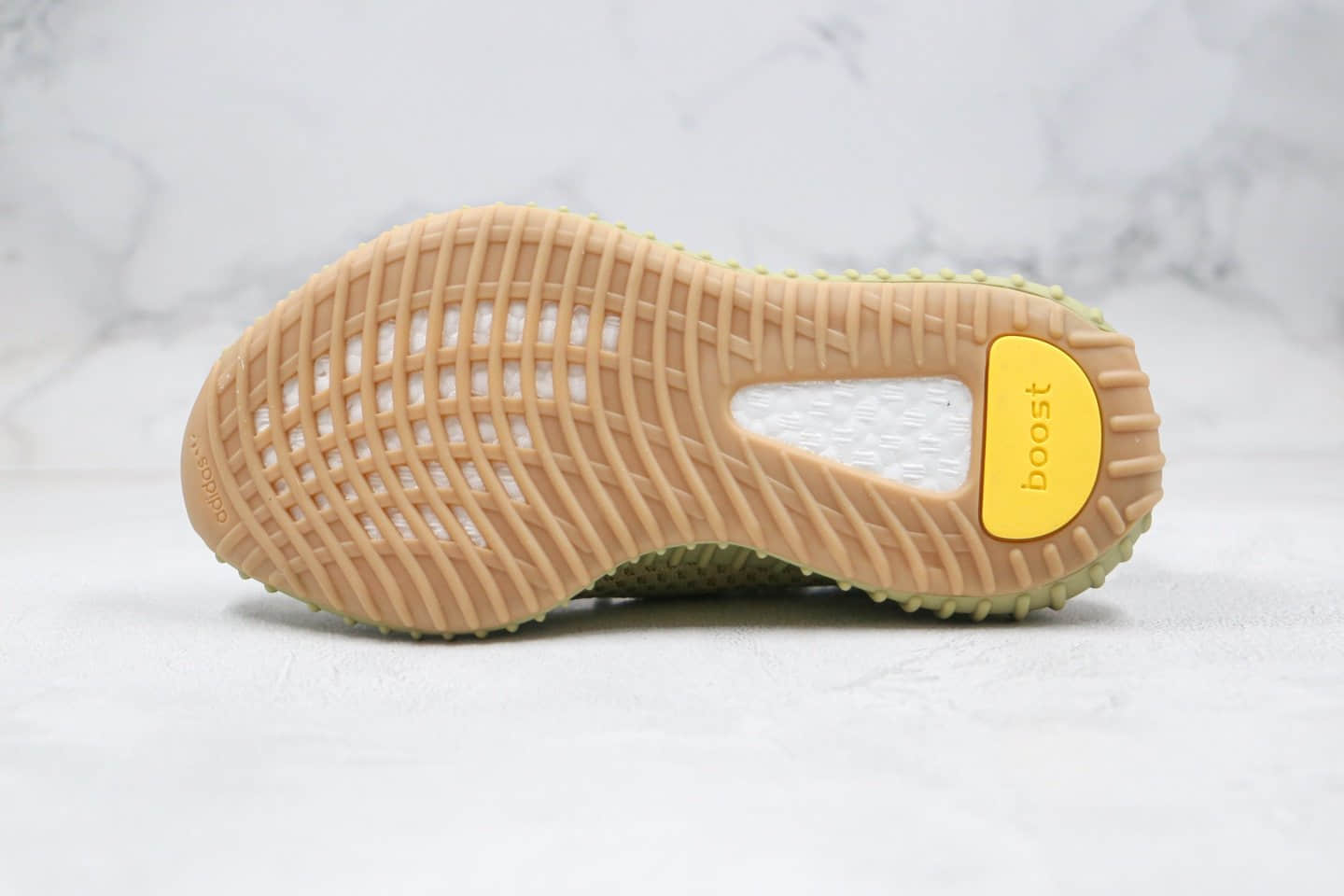 阿迪达斯adidas YEEZY BOOST 350 V2 Sulfur公司级版本椰子350v2硫磺抹茶配色爆米花跑鞋 货号：FY5346