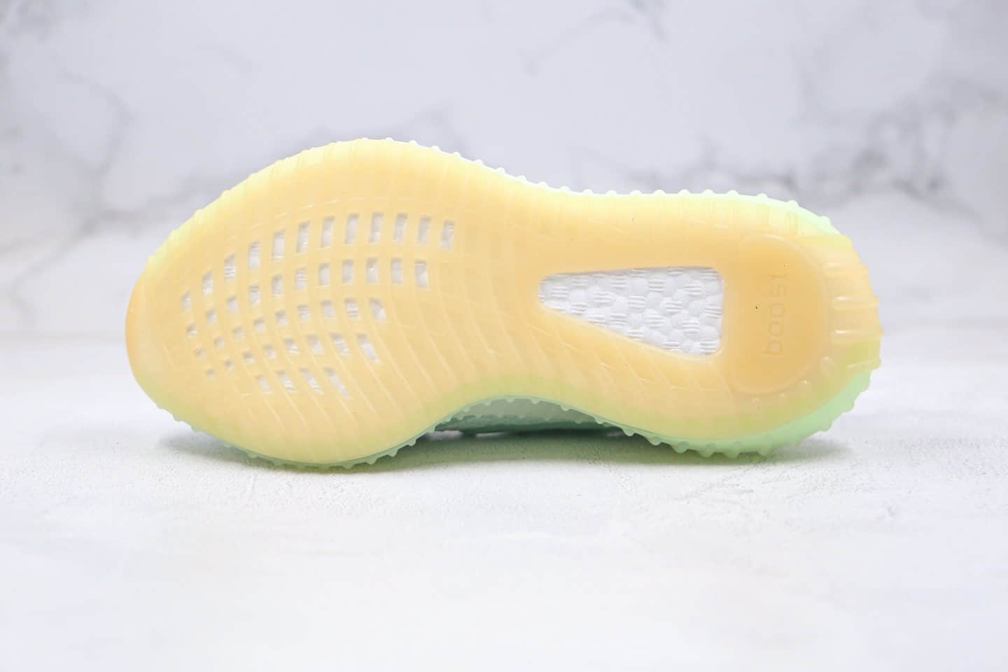 阿迪达斯Adidas Yeezy Boost 350 V3纯原版本椰子350V3新斑马水滴白绿色原鞋开模一比一打造 货号：FC9218