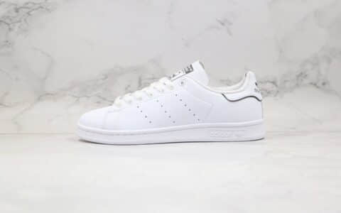 阿迪达斯Adidas Originals Stan Smith W纯原版本三叶草史密斯亮白色黑标小白鞋正确头层牛皮材质 货号：FU6895