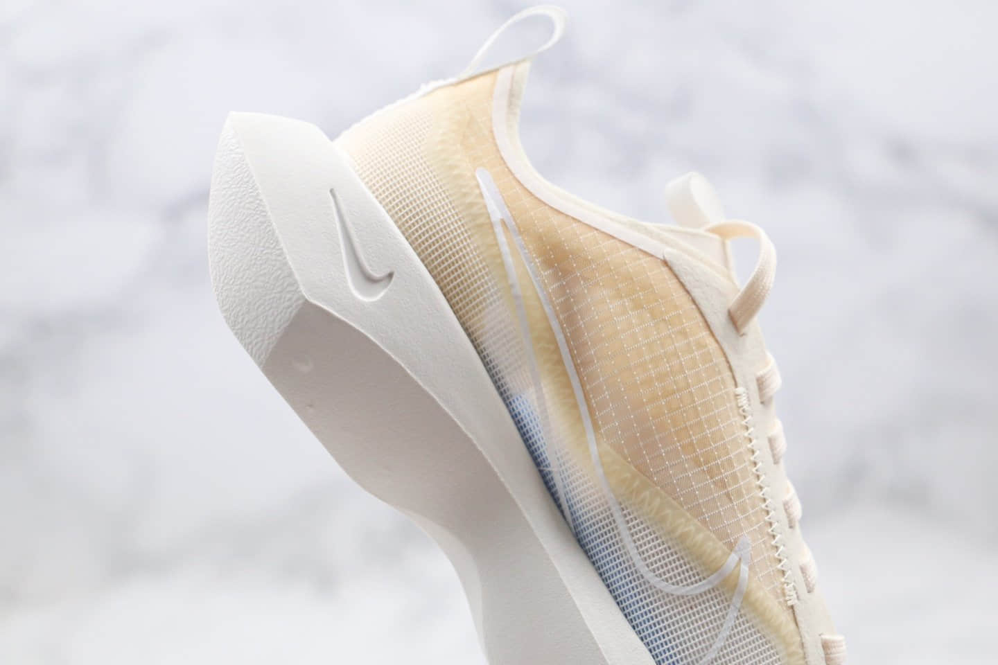 耐克Nike Vista Lite公司级版本女子跑鞋网纱老爹鞋淡黄色原楦开发 货号：CI0905-101