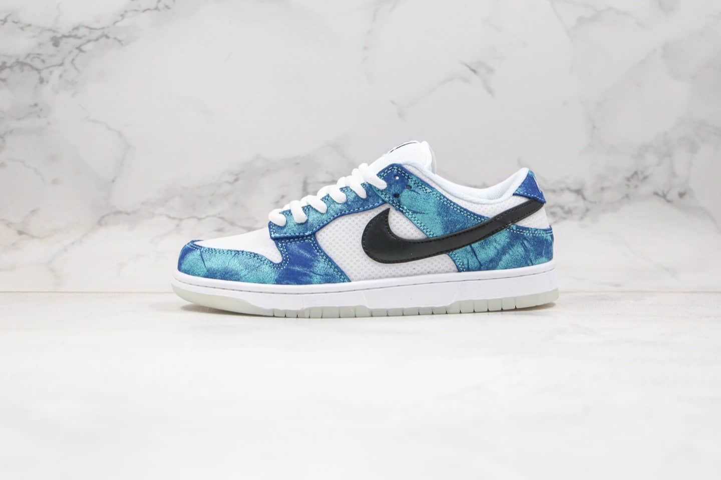 耐克Nike SB Dunk Low Pro公司级版本低帮SB板鞋白蓝扎染配色原盒原标 货号：CD0461-100