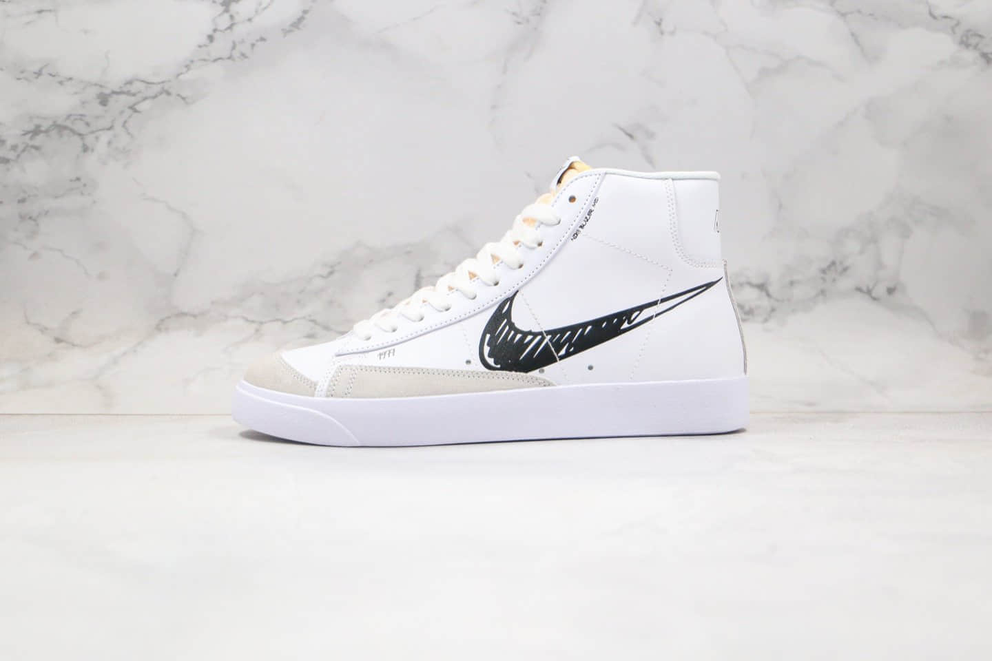 耐克Nike Blazer Mid VNTG 77纯原版本高帮开拓者二次元涂鸦黑勾板鞋白黑配色区别市面通货版本 货号：CW7580-101