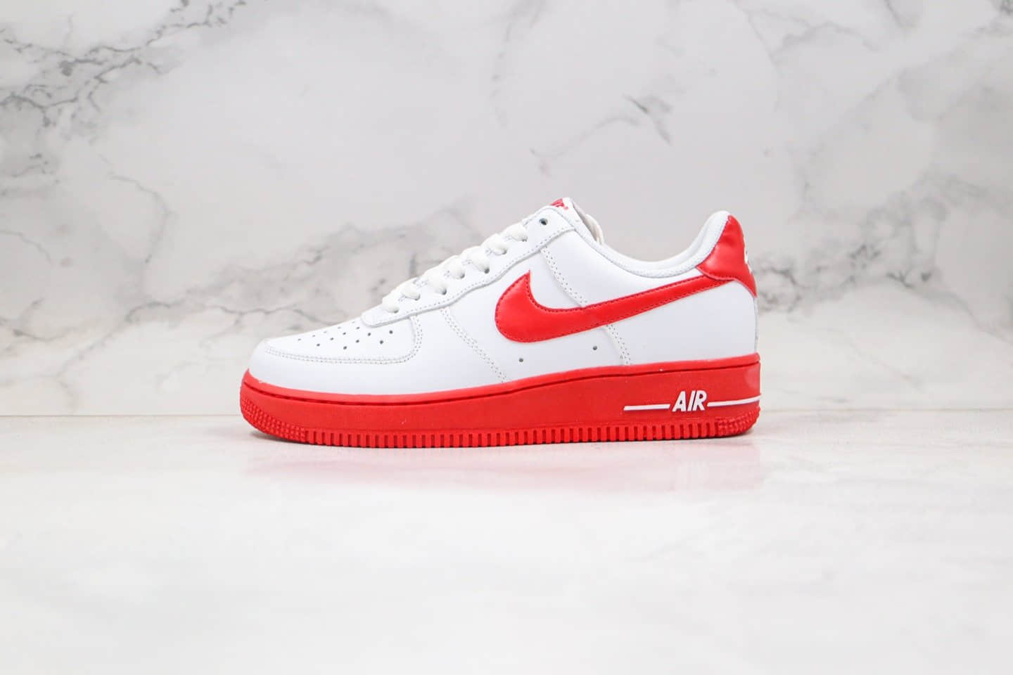 耐克Nike Air Force 1 Low University Red纯原版本低帮空军一号白红色板鞋内置气垫 货号：CK7663-102