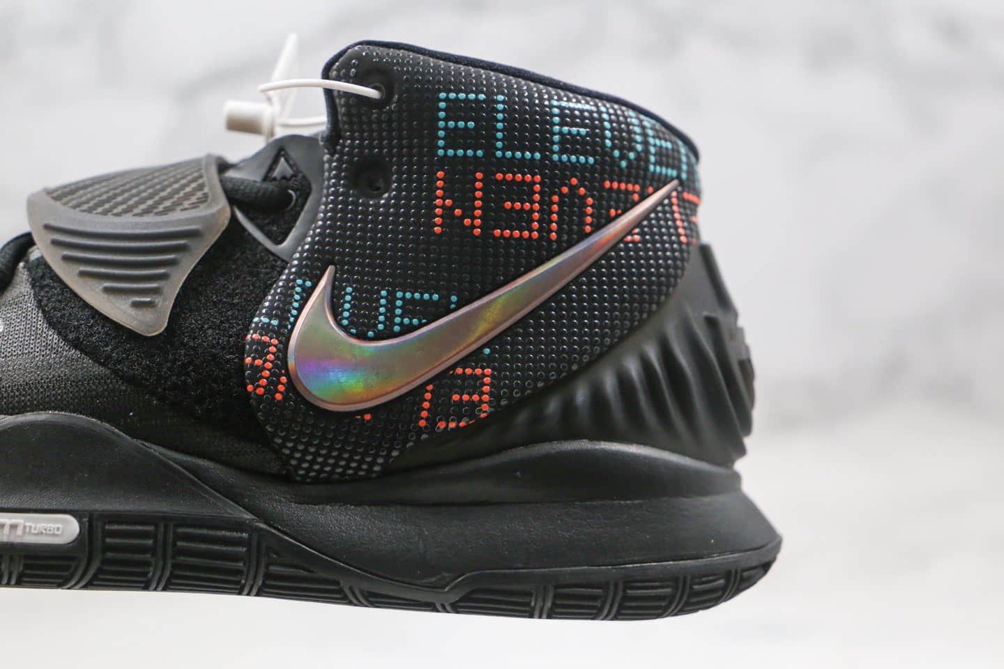 耐克Nike Kyrie 6 Eleven纯原版本欧文6代实战篮球鞋黑色彩色字母镭射原档案数据开发支持实战 货号：BQ5599-006