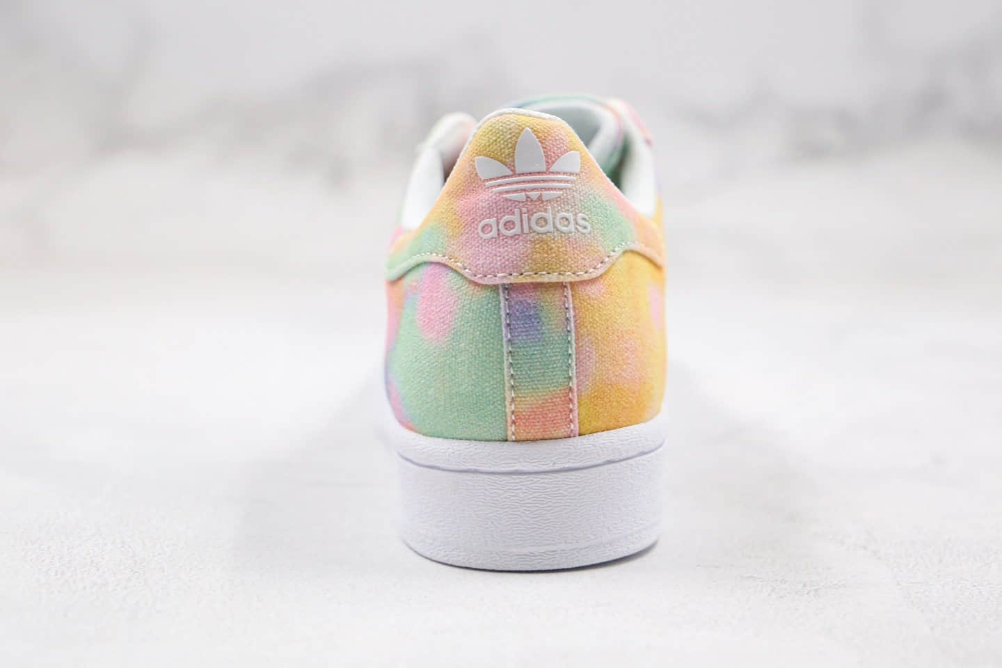 阿迪达斯Adidas Superstar Originals Superstar纯原版本三叶草贝壳头彩虹帆布扎染渐变粉色原盒原标正确鞋面卡色 货号：FY1268