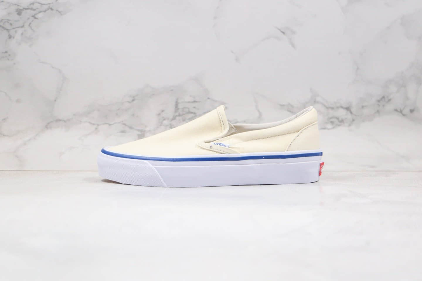 万斯Vans OG Slip-OnLX纯原版本低帮米白色蓝线条一脚蹬原厂硫化大底内置钢印 货号：LC137