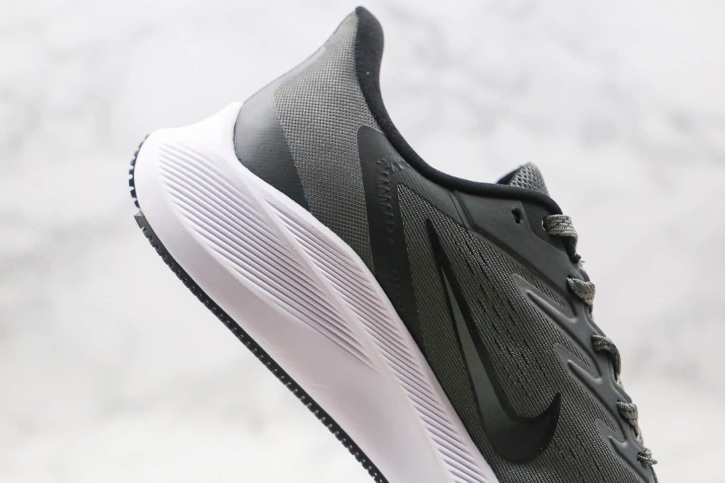 耐克Nike Zoom Vomero 7 Y YN纯原版本登月7代跑鞋灰色原盒原标区别市面通货版本 货号：CJ0291-002