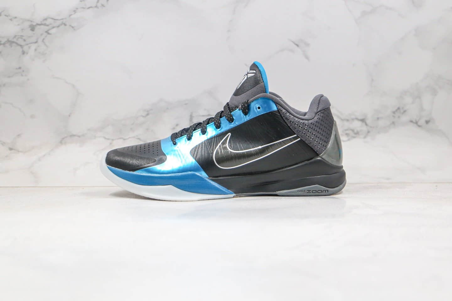 耐克Nike KOBE ZK5 PROTRO LAKERS纯原版本科比5代实战篮球鞋蝙蝠侠黑蓝色元年配色内置碳板气垫支持实战 货号：386429-001