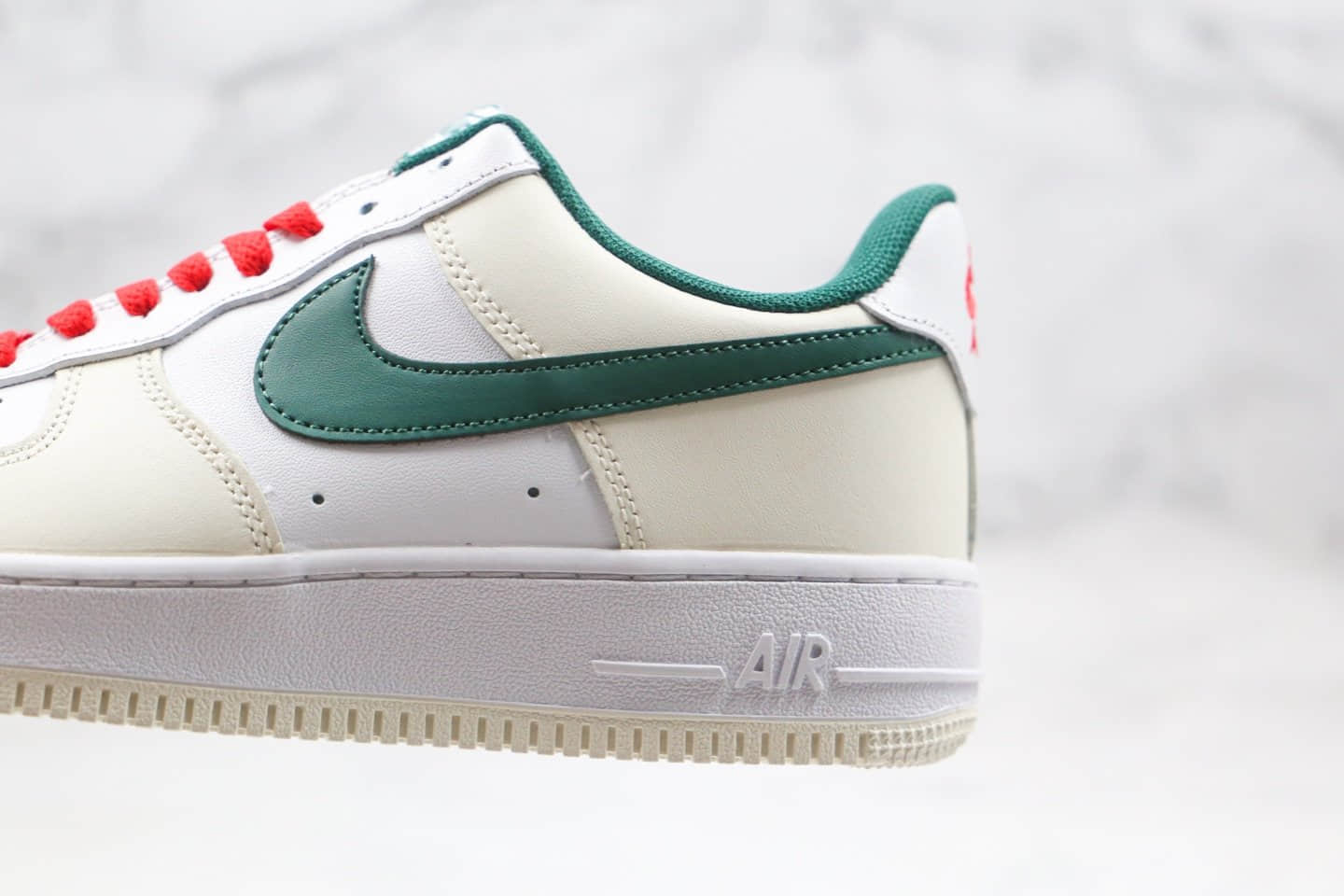 耐克Nike Air Force 1 Low 07纯原版本低帮空军一号米白绿小红书爆款板鞋内置气垫原档案数据开发 货号：FF0902-012