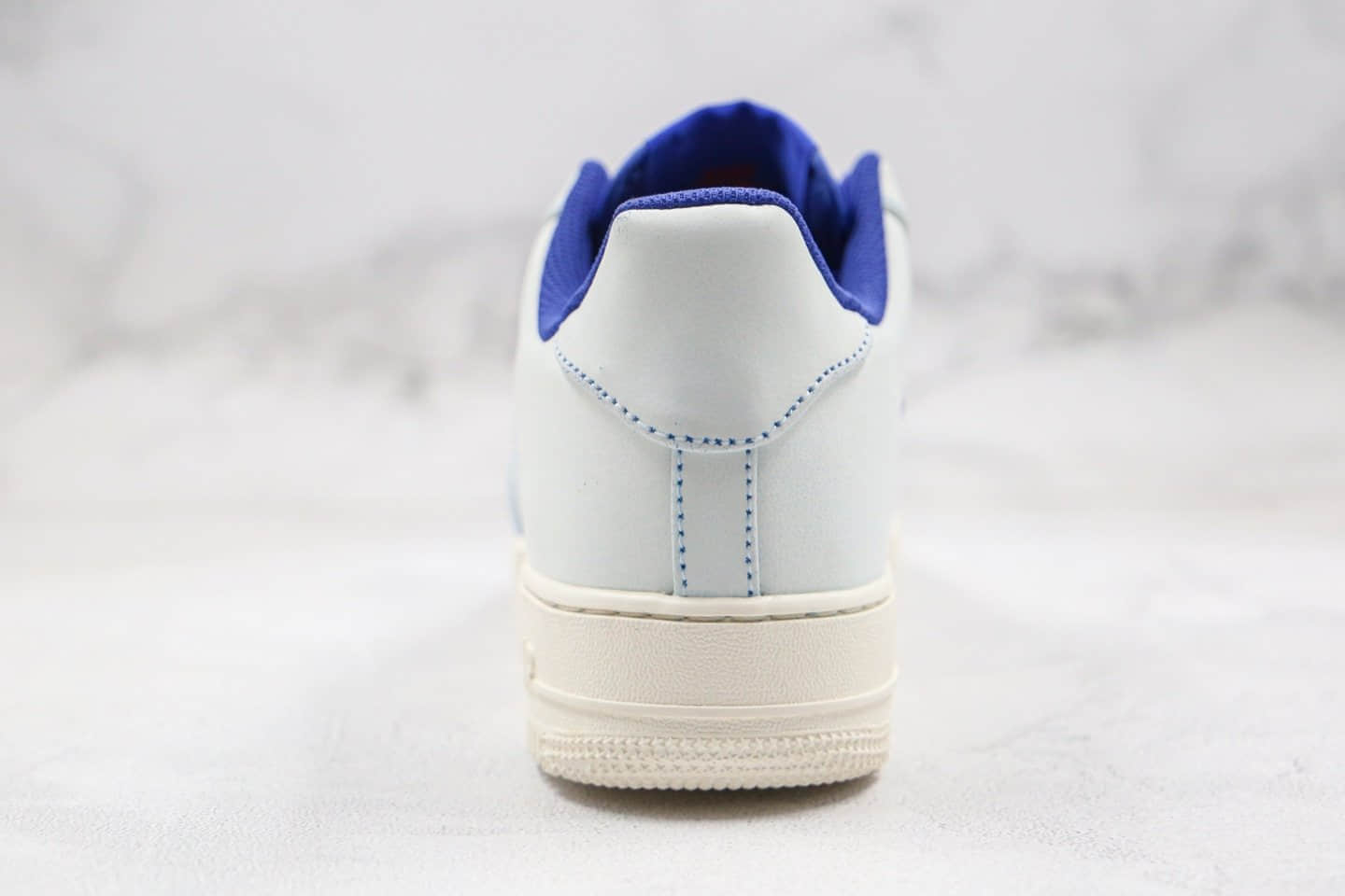 耐克Nike AIR FORCE 1 LOW PREMIUM Brush Off Leather纯原版本低帮空军一号白蓝小勾刮刮乐罗盘图案内置气垫原盒原标 货号：CK4392-100