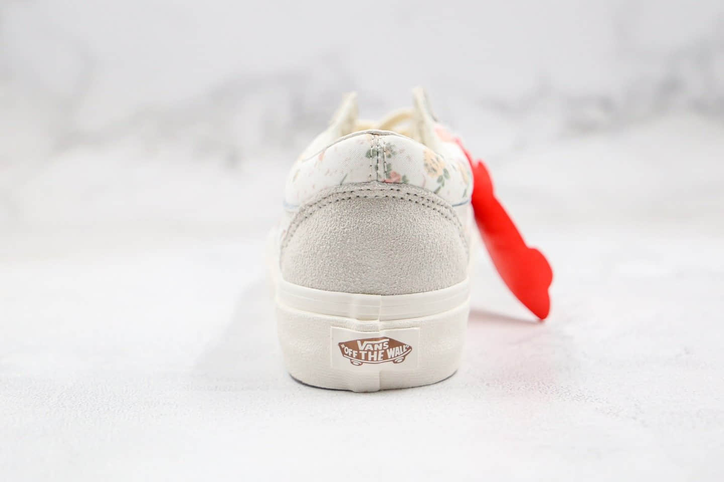 万斯Vans Vintage Old Skool公司级版本低帮2020新款米白色小碎花花卉配色原厂硫化大底内置钢印 货号：8G1VMR