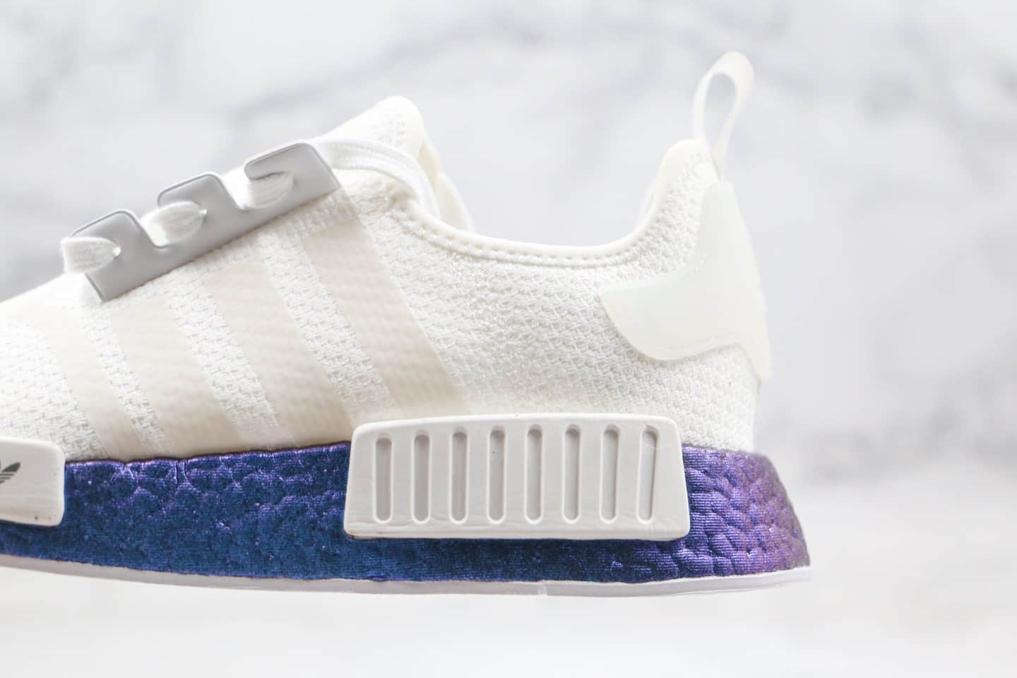 阿迪达斯Adidas NMD_R1纯原版本爆米花跑鞋炫彩白蓝紫色原鞋开模一比一打造 货号：FV5344