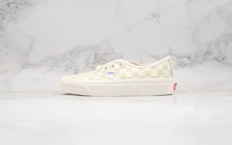 万斯Vans Vault OG Authentic公司级版本棋盘格米白色原档案开发 货号 ：VN000UDDU9K