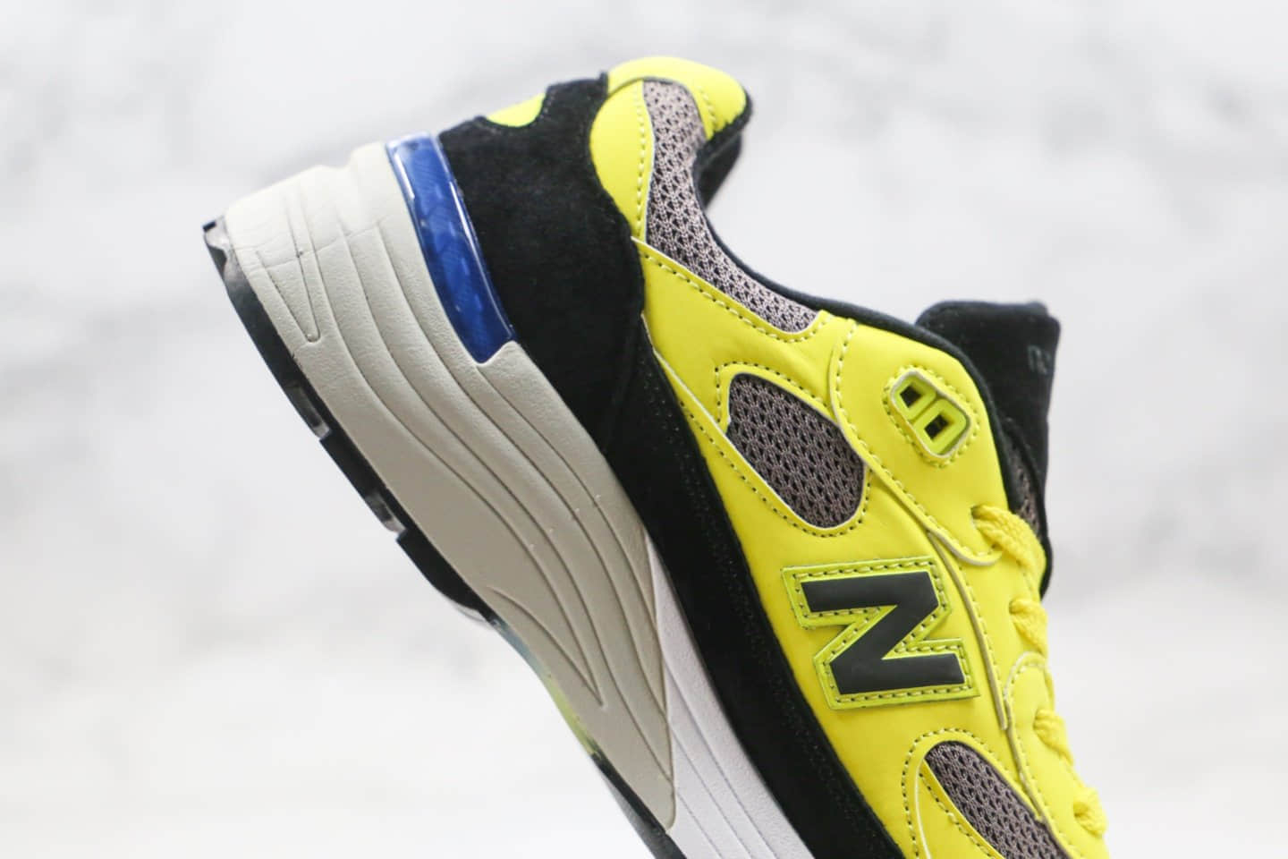 新百伦New Balance Made in USA M992纯原版本美产血统NB992黄色慢跑鞋原盒配件齐全正确鞋面材质 货号：W992FG