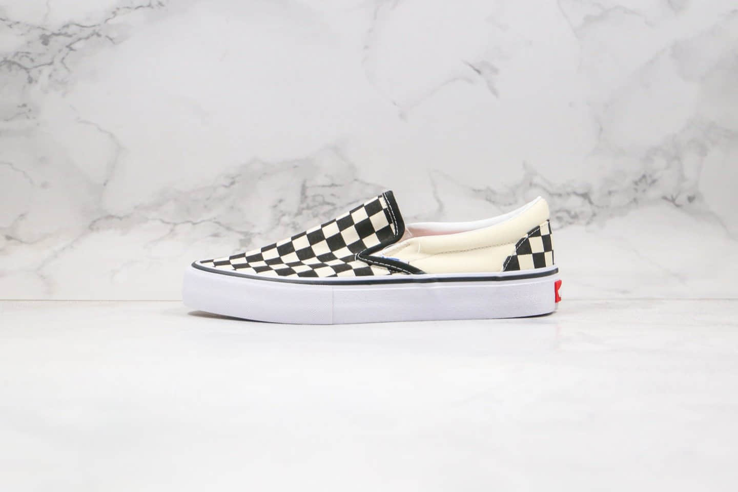 万斯Vans Slip On Pro公司级版本低帮棋盘格子黑白色一脚蹬内置钢印原档案数据开发 货号：VN0A347VAPK