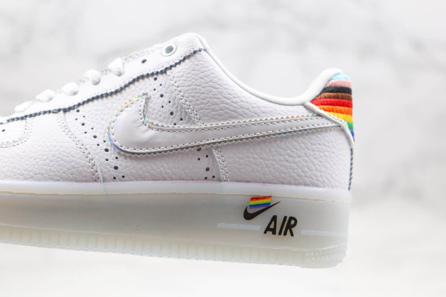 耐克Nike Air Force 1 Betrue纯原版本低帮空军一号果冻底彩虹盒白彩虹尾原盒原标原档案数据开发 货号：CV0258-100