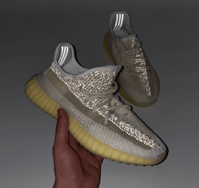 Yeezy 350 V2 “Abez”满天星实物首度曝光！设计有点不一样！ 货号：FZ5246