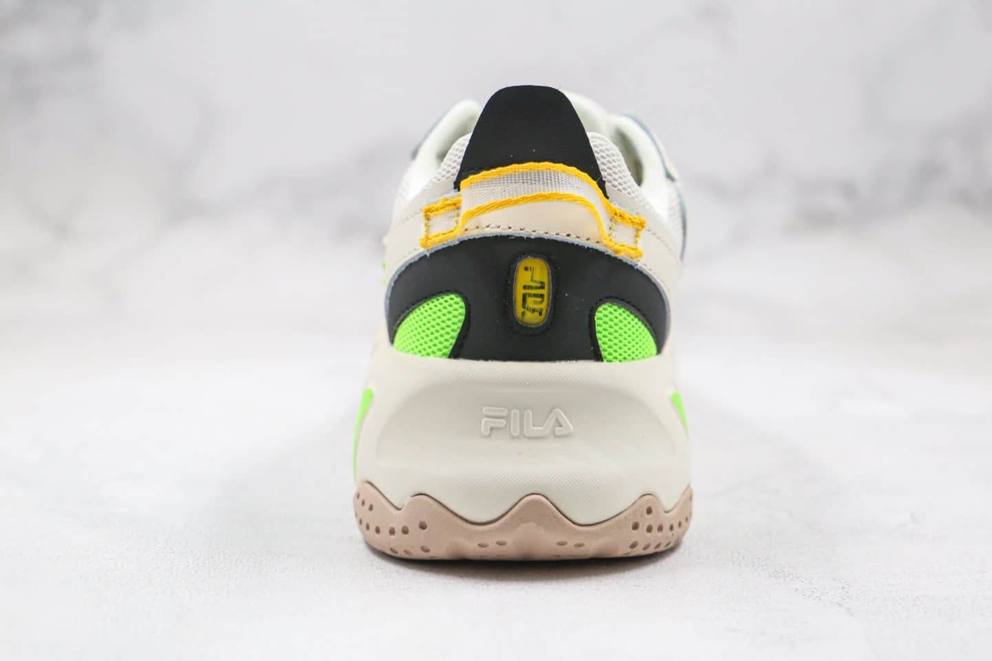斐乐Fila Heritage纯原版本征峰者系列老爹鞋增高跑鞋米白荧光绿原档案数据开发
