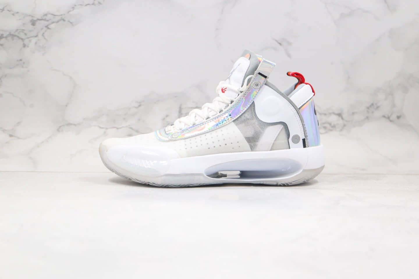 乔丹Air Jordan 34“White Iridescent”纯原版本AJ34白镭射原装大盒一比一还原 货号：BQ3381-101