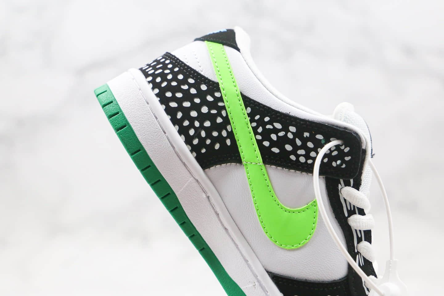 耐克Nike SB Dunk Low Loon纯原版本SB板鞋斑点黑绿原标原盒 货号：313170-011