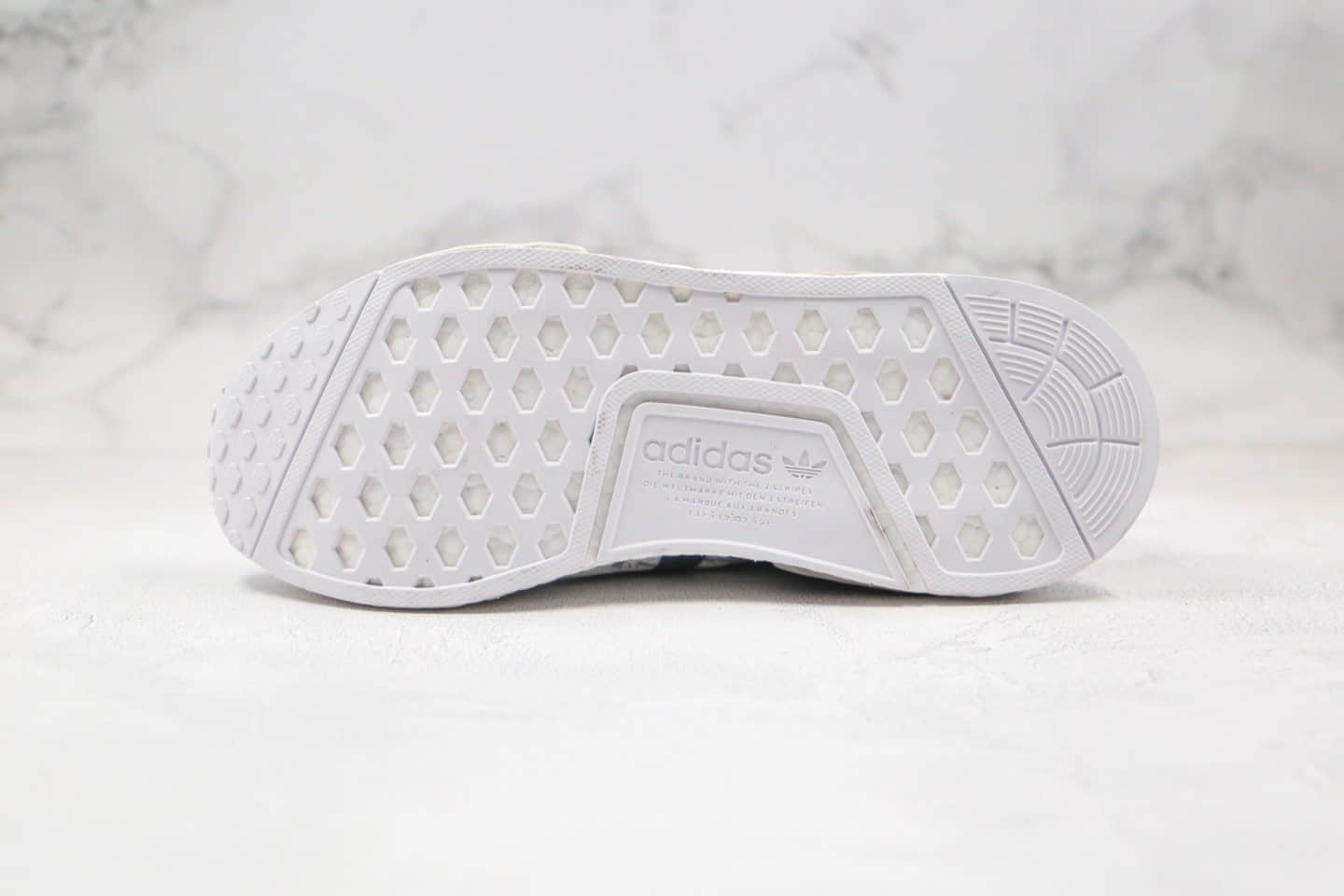 阿迪达斯Adidas NMD R-1纯原版本爆米花跑鞋NMD条纹灰色原盒原标原楦头纸板打造 货号：BY9865