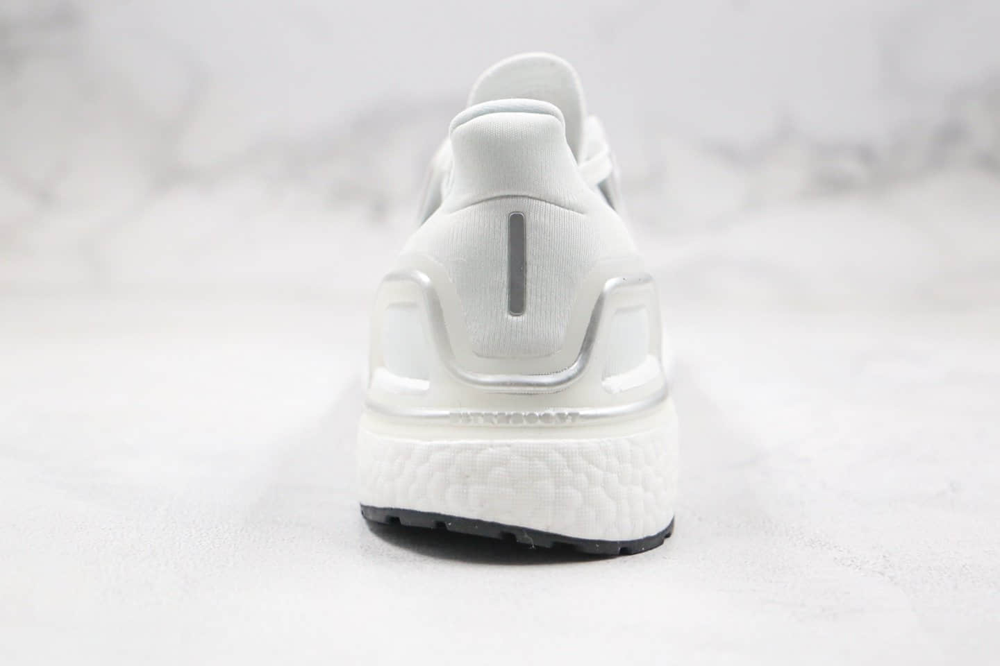 阿迪达斯adidas Ultra Boost 20纯原版本UB20爆米花跑鞋白灰黑原楦原纸板开发 货号：EG0783