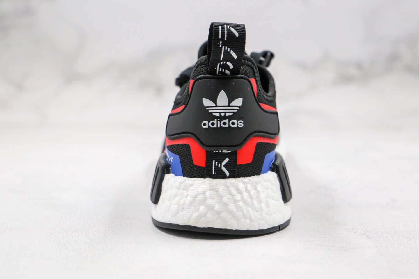 阿迪达斯adidas NMD R1纯原版本爆米花跑鞋日文撞色条纹原装进口Boost原料 货号：FY1433