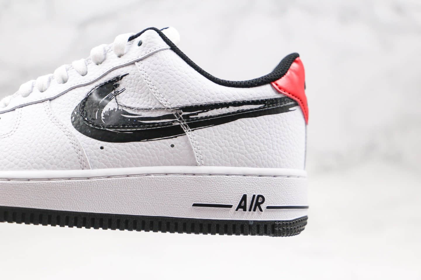 耐克Nike Air Force 1 Low“ Brushstroke Swoosh”纯原版本AF1空军一号笔刷涂鸦白色正确原鞋开发 货号：DA4657-100