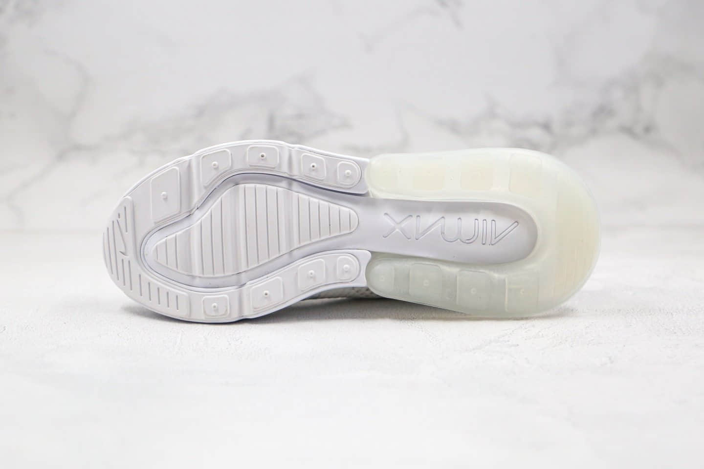耐克Nike Air Max 270纯原版本半掌气垫跑鞋白色满天星原档案数据开发原底 货号：AO1023-102