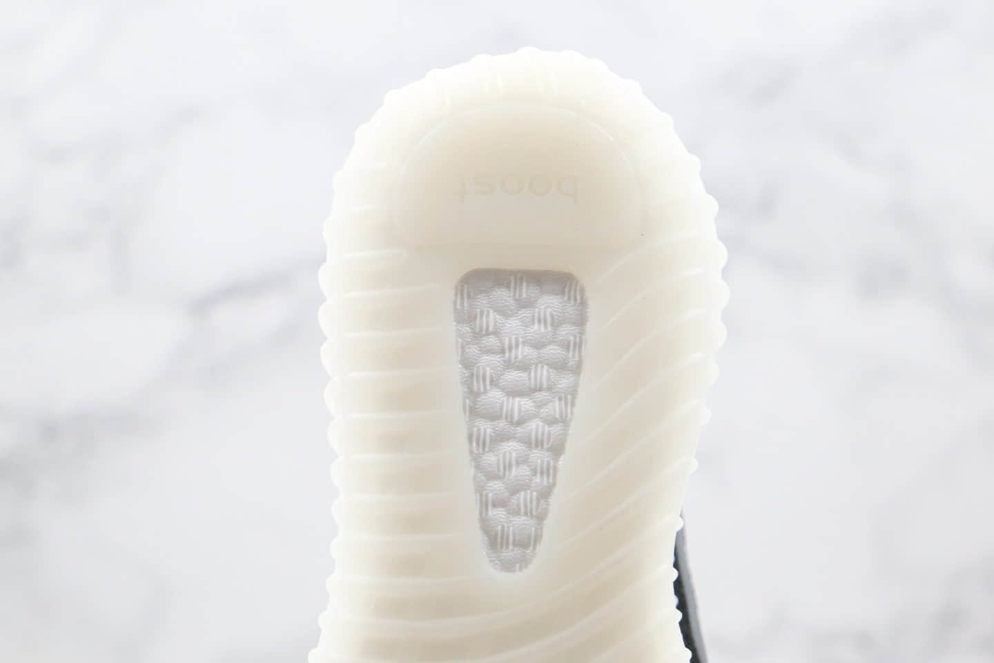 阿迪达斯Adidas Yeezy 350 V3 white water drop纯原版本椰子350V3水滴新斑马黑白奥利奥配色原厂巴斯夫爆米花大底 货号：FC9219