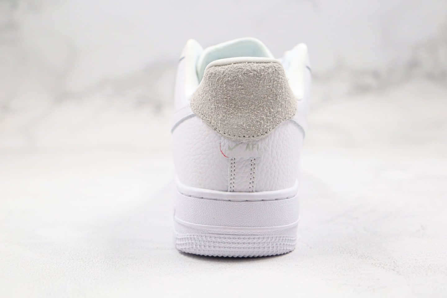 耐克Nike Air Force 1 Low纯原版本低帮空军一号灰尾巴白灰色荔枝皮板鞋内置气垫原楦头纸板打造 货号：CN2873-101