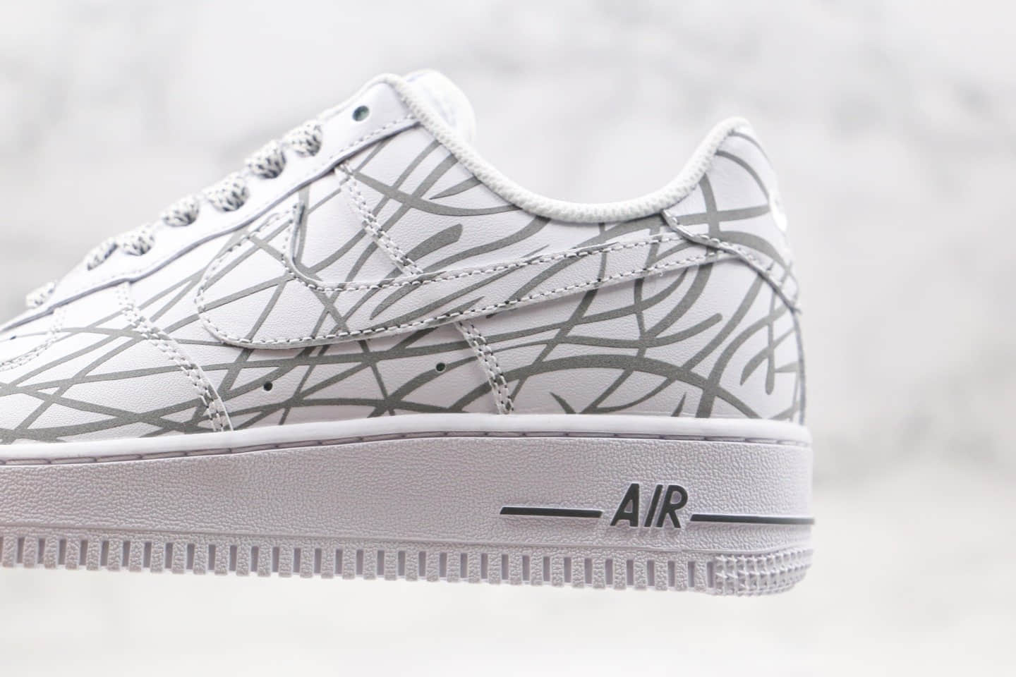 耐克Nike Air Force 1纯原版本低帮空军一号客制款白灰色3M反光满天星配色原盒原标 货号：N-0299