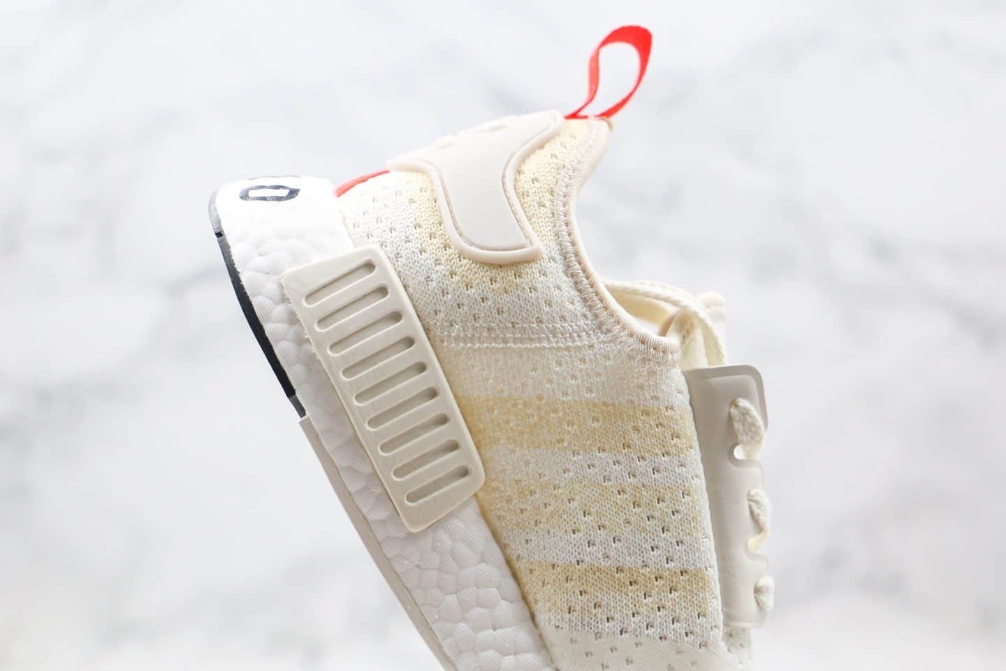 阿迪达斯adidas originals NMD_R1纯原版本三叶草缓震跑鞋米白色真爆大底 货号：G27938