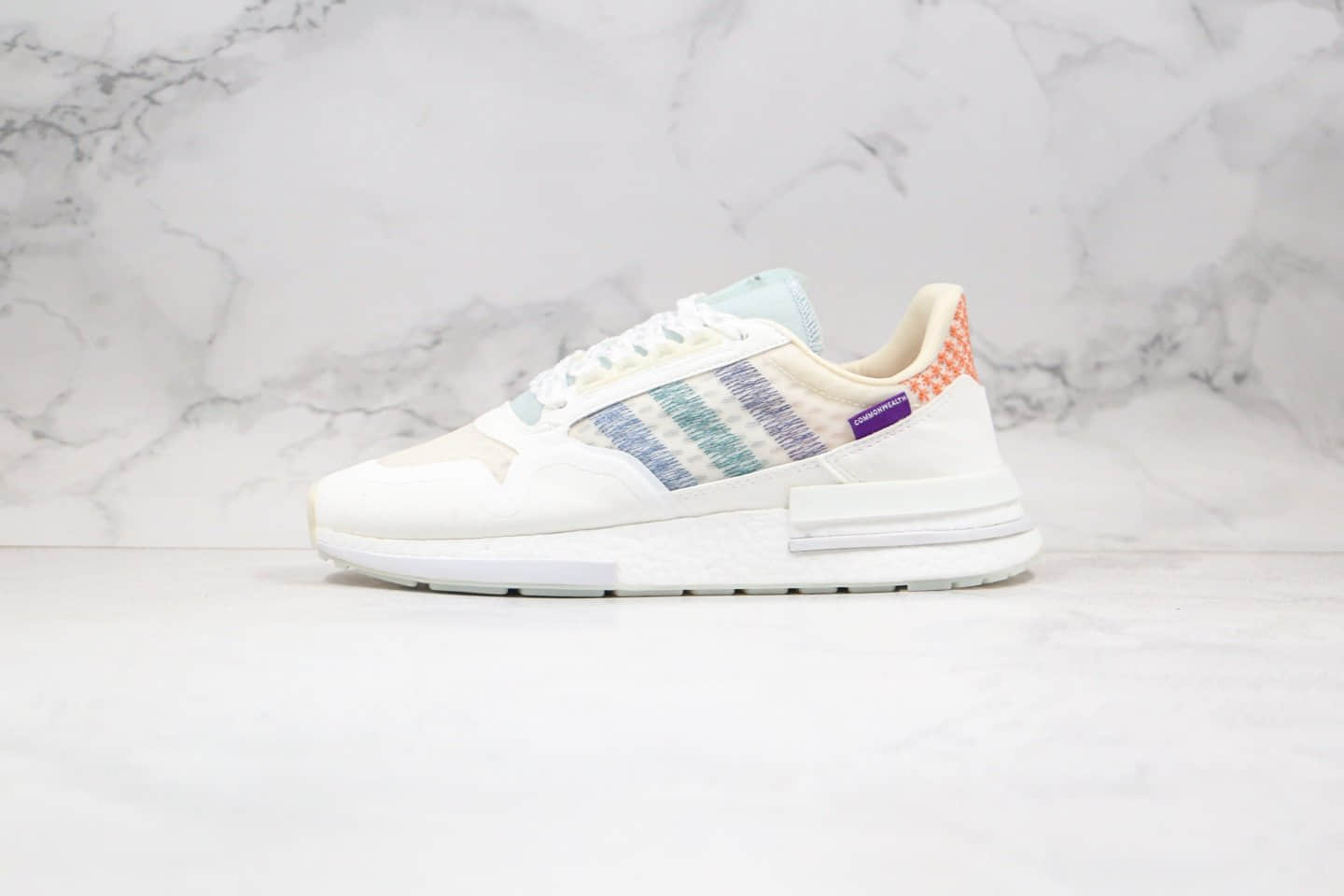 阿迪达斯Commonwealth x adidas Originals ZX500 RM boost纯原版本爆米花网纱慢跑鞋白彩虹真爆大底 货号：DB3510