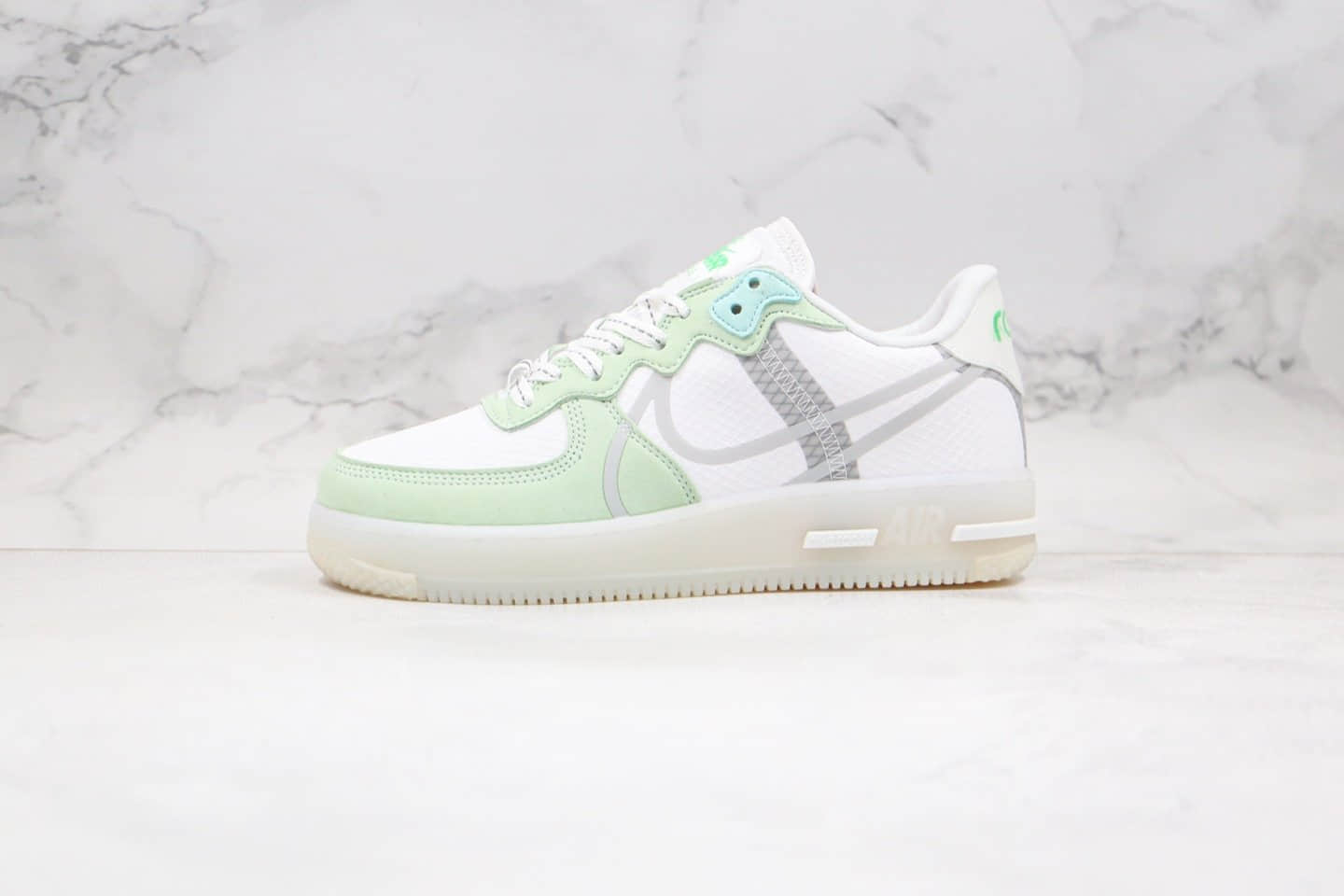 耐克Nike Air Force 1 React QS纯原版本空军一号低帮AF1解析轻量板鞋白绿色内置气垫 货号：CQ8879-111