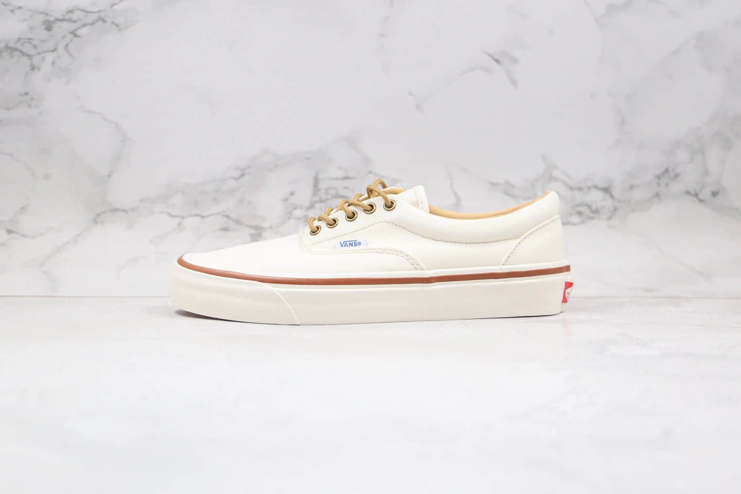 万斯Vans Era 95 DX公司级版本低帮米白色复古风安纳海姆牛皮鞋带硫化板鞋原楦头纸板打造 货号：VN0A2RR11VE