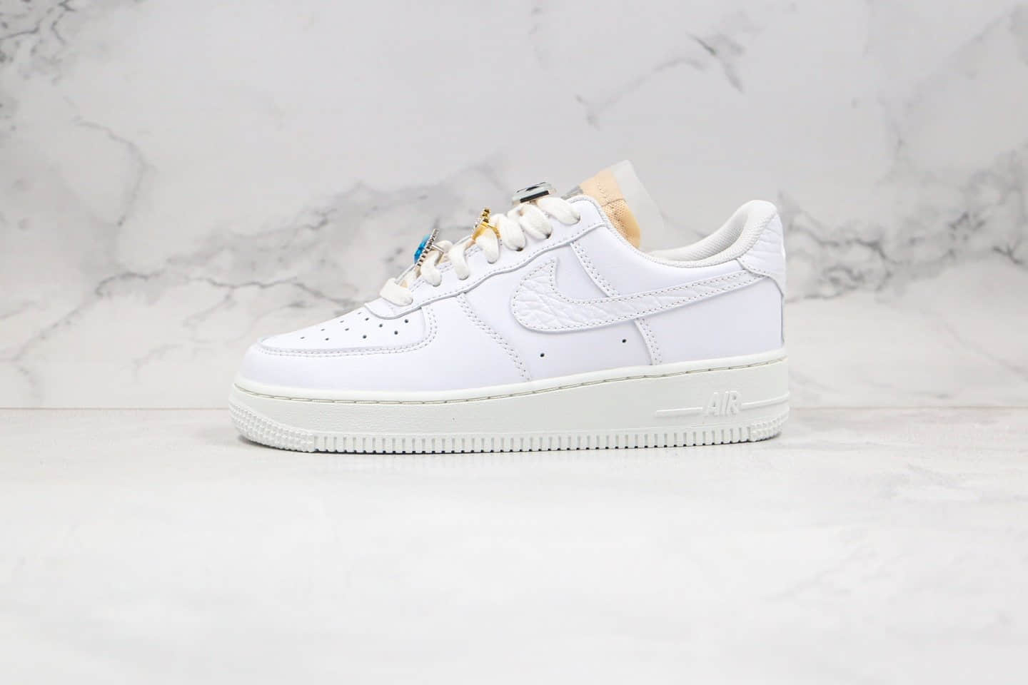 耐克Nike Air Force 1 07 LX White Onyx Bling LF纯原版本低帮空军一号钻石哔呤宝石装饰板鞋内置全掌Sole气垫 货号：CZ8101-100