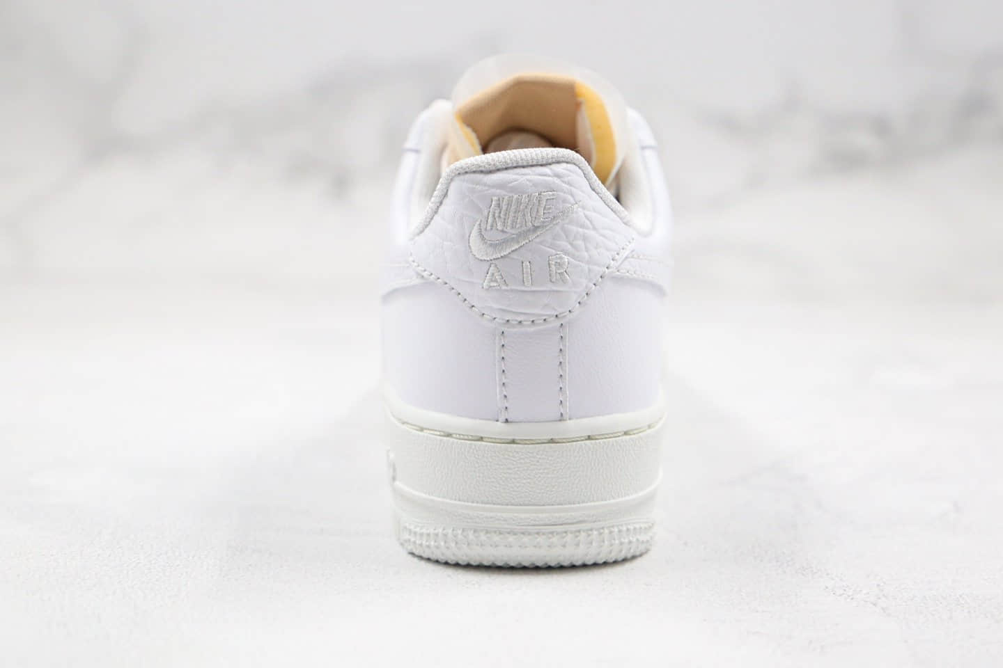 耐克Nike Air Force 1 07 LX White Onyx Bling LF纯原版本低帮空军一号钻石哔呤宝石装饰板鞋内置全掌Sole气垫 货号：CZ8101-100