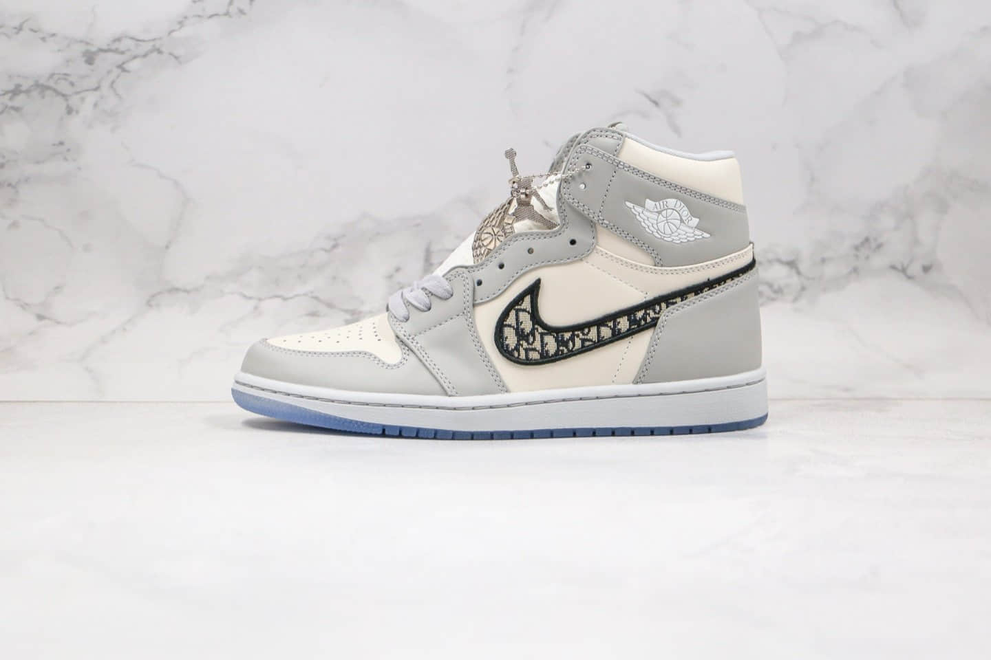 乔丹Air Jordan Brand 1 High OG Grey x Dior纯原版本迪奥联名款高帮AJ1白灰色原装吸磁原盒原楦头纸板打造区别市面低端版本 货号：CN8607-002