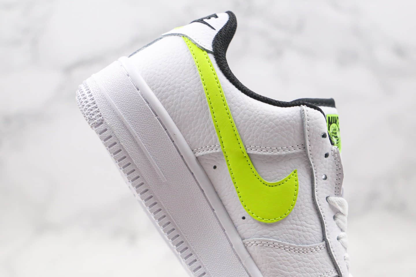 耐克Nike Air Force 1 '07 LV8 WW WORLD WIDE White Green Strike纯原版本低帮空军一号World Wide主题系列白绿色内置气垫原盒原标 货号：CK6924-101