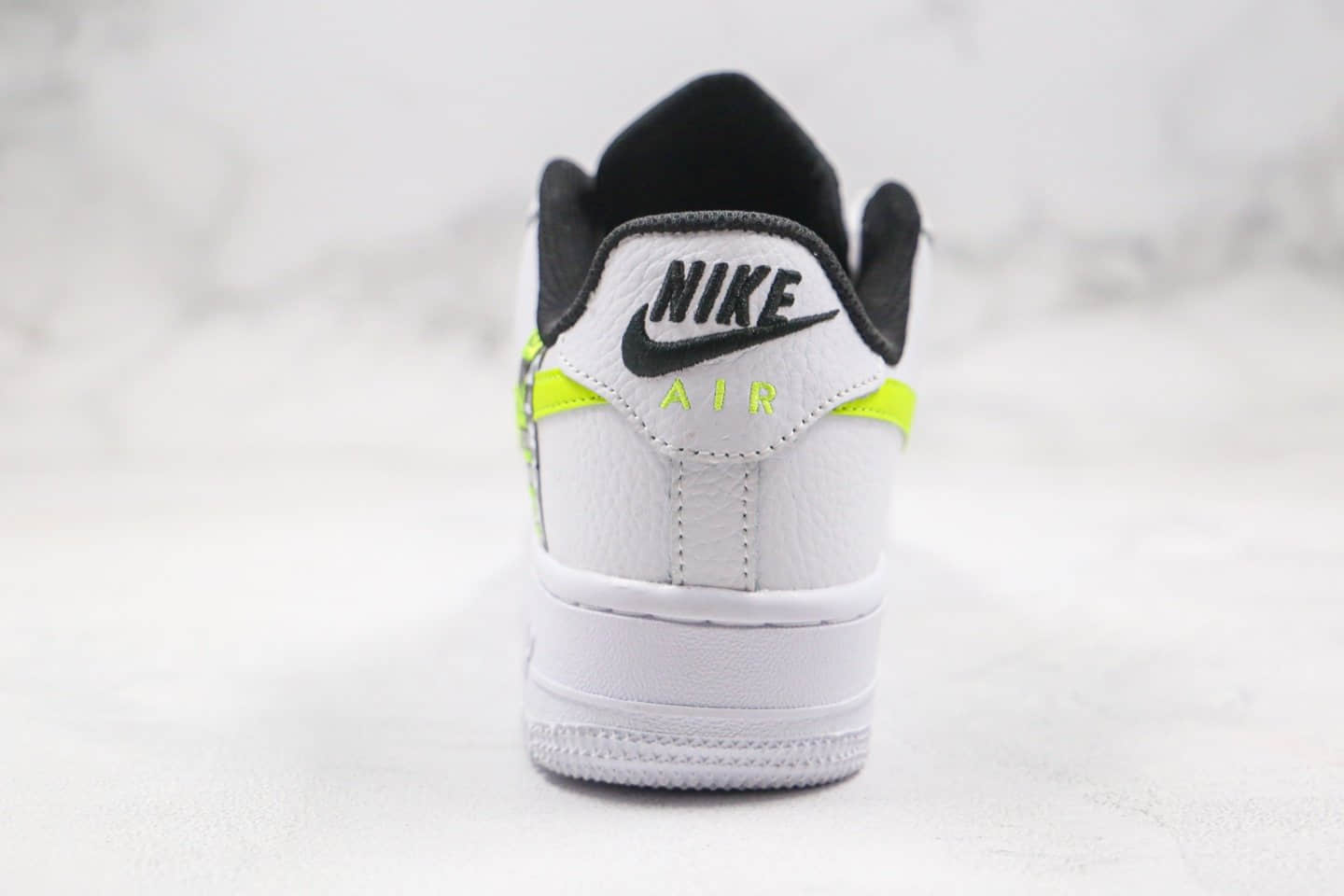 耐克Nike Air Force 1 '07 LV8 WW WORLD WIDE White Green Strike纯原版本低帮空军一号World Wide主题系列白绿色内置气垫原盒原标 货号：CK6924-101