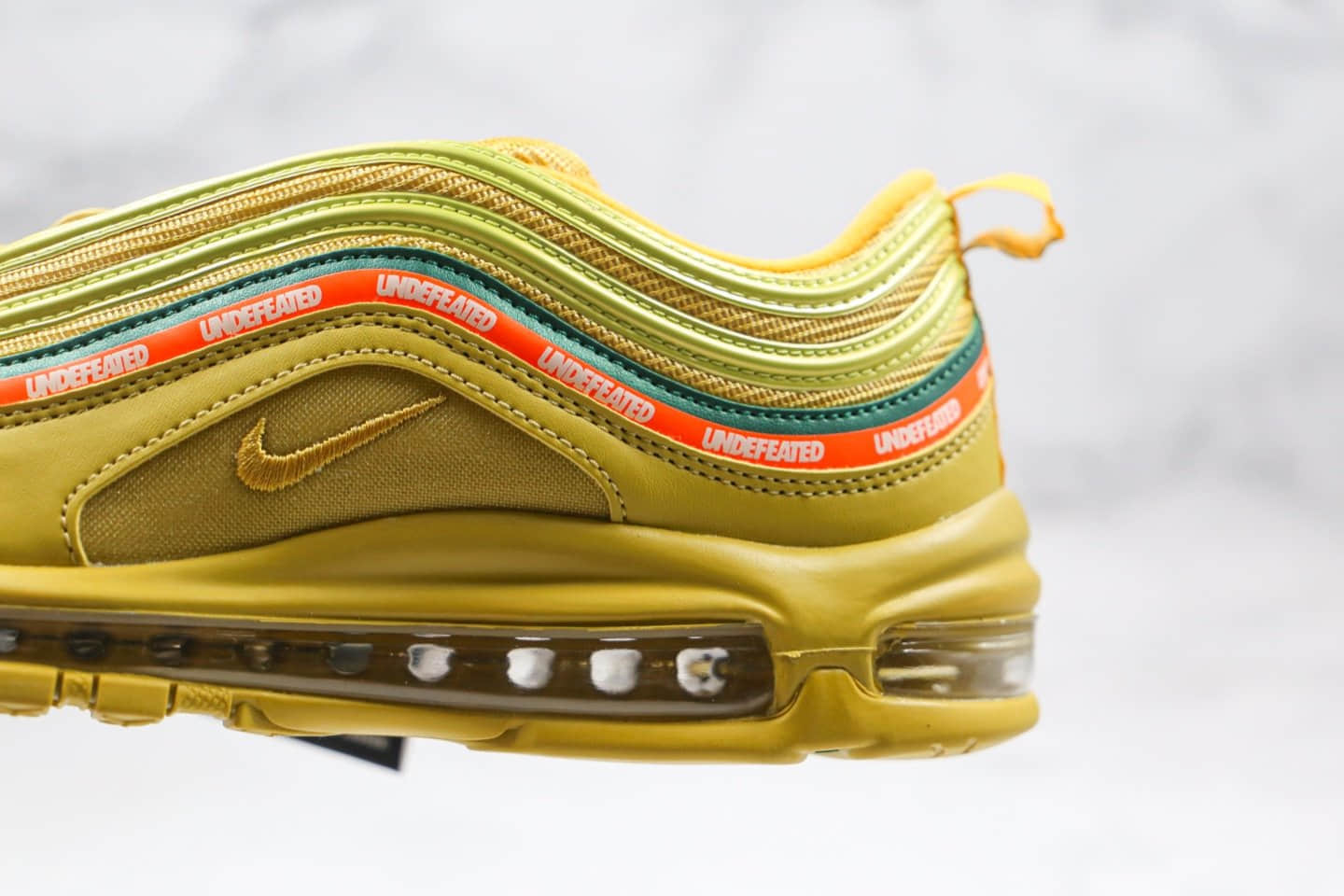 耐克Nike Air Max 97 x UNDEFEATED纯原版本子弹头气垫鞋Max97金黄色内置全掌真实气垫 货号：AJ1986-006