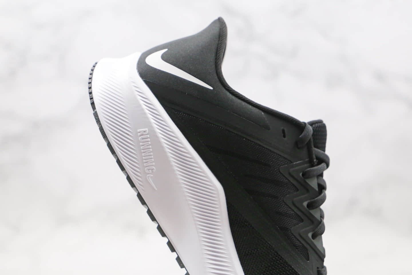 耐克Nike Quest 3公司级版本极速3代跑鞋黑白色原材打造 货号：CD0230-002