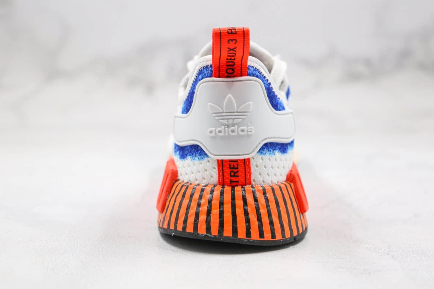阿迪达斯adidas NMD R1纯原版本爆米花跑鞋白蓝橙色巴斯夫真爆 货号：FV5886