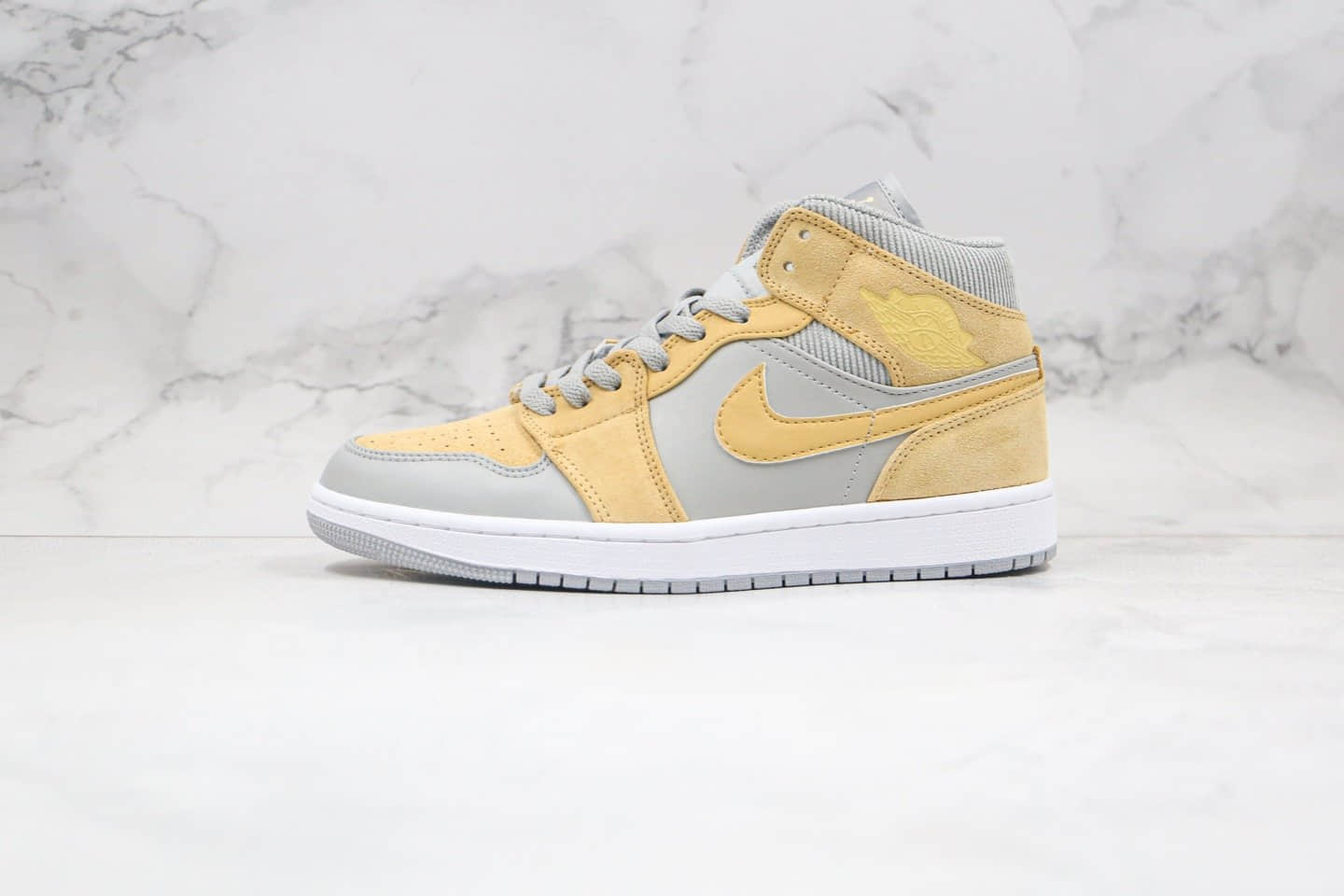 乔丹Air Jordan 1 Mid纯原版本中帮AJ1灰卡其色篮球鞋原楦头纸板打造区别市面通货版本 货号：DA4666-001