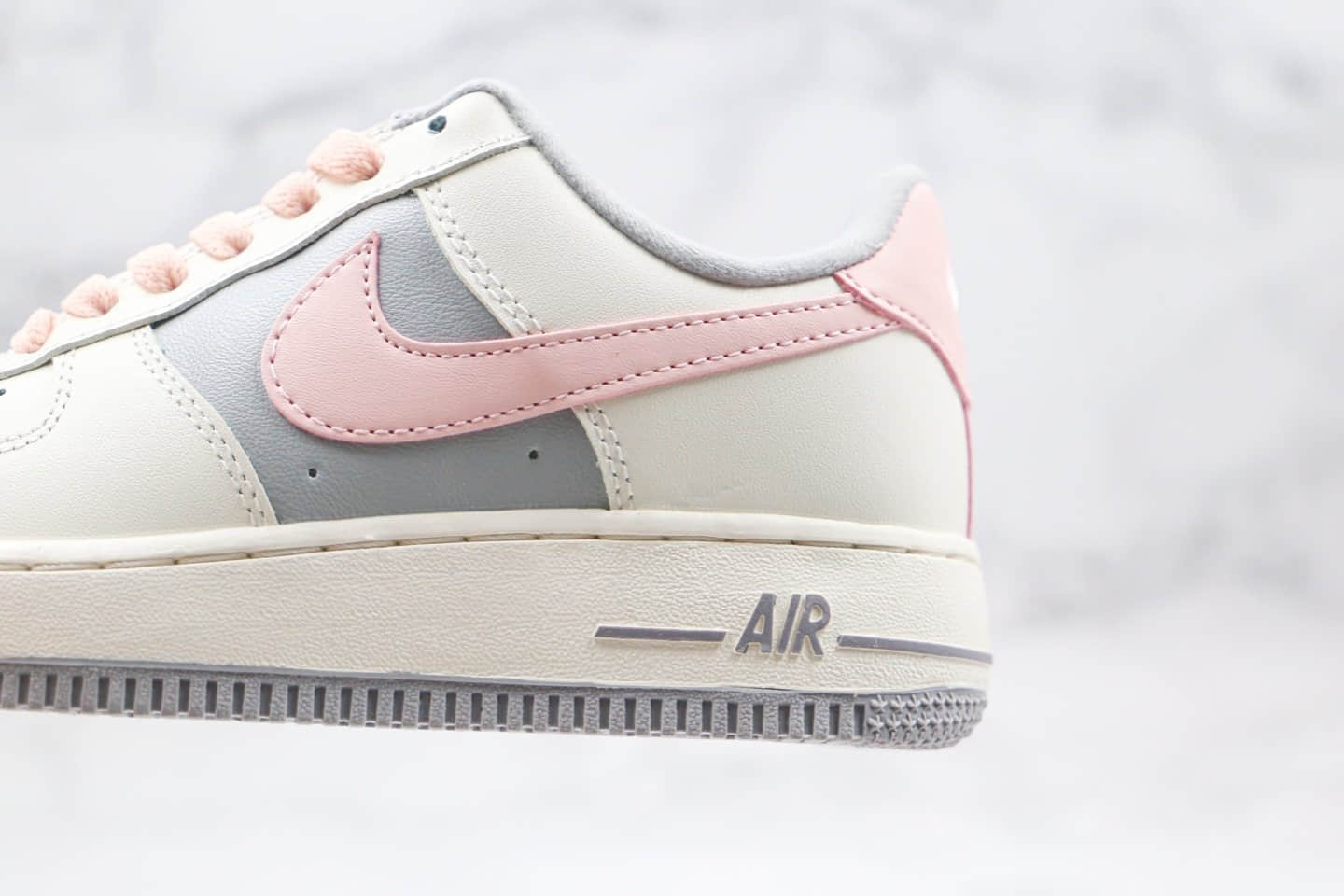 耐克Nike Air Force 1 Low（2020）Pink white LF纯原版本低帮空军一号板鞋灰粉色梦巴黎配色内置Sole气垫 货号：CW7584-101