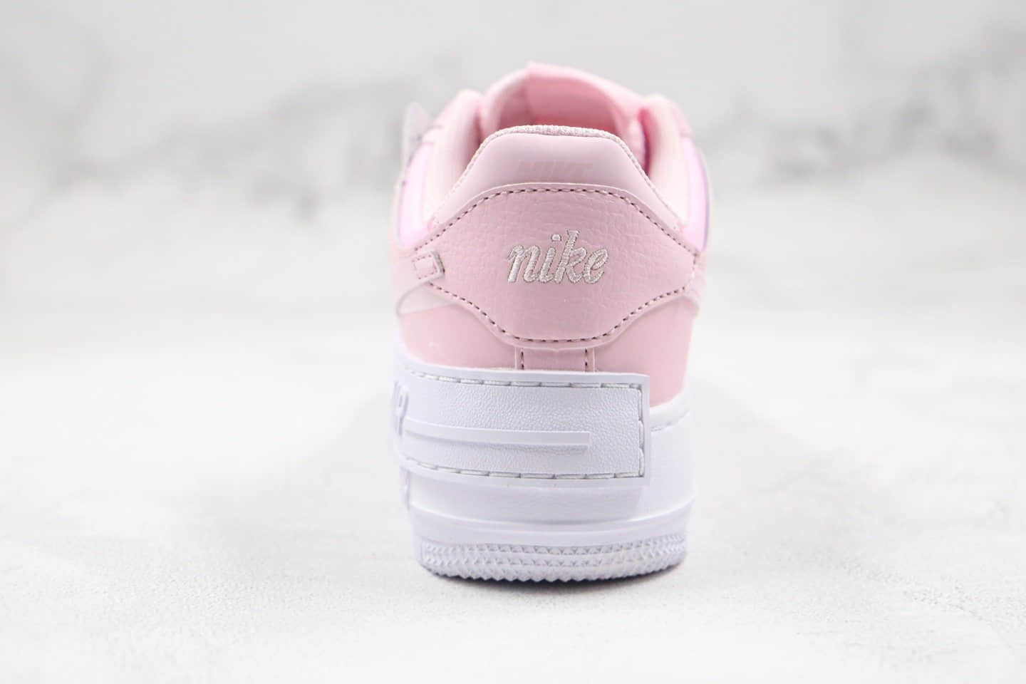 耐克Nike WMNS Air Force 1 Shadow纯原版本低帮空军一号马卡龙樱花粉色增高板鞋原楦头纸板打造 货号：CV3020-600