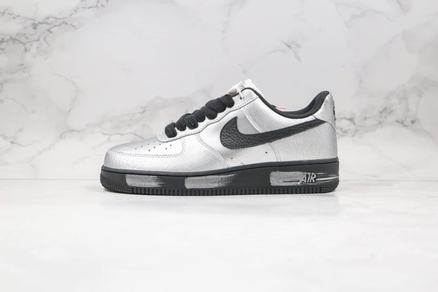 耐克Nike AirForce 1 PMO Para-Noise x PEACEMINUSONE纯原版本低帮权志龙二代小雏菊空军一号银黑色内置气垫 货号：AQ3692-100