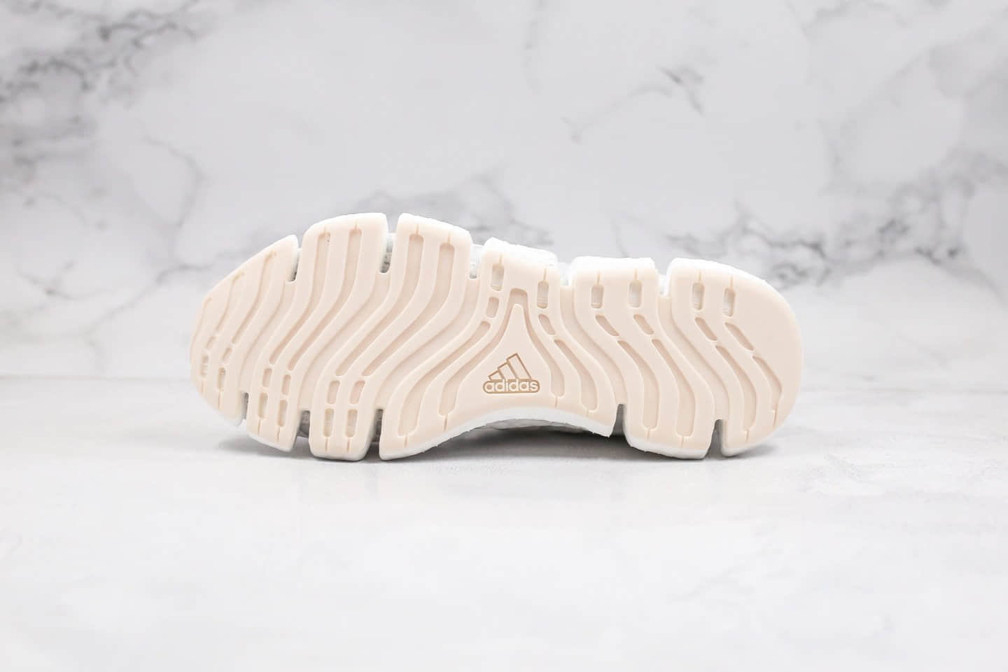 阿迪达斯adidas Climacool纯原版本清风系列毛毛虫爆米花跑鞋白色原档案数据开发 货号：FX7842