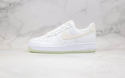 耐克Nike Air Force 1 '07纯原版本AF1空军一号夜光白色原盒内置气垫 货号：AO2132-101